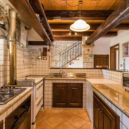 Awesome In With Kitchen Prázdninový dům