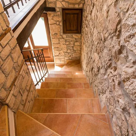 Awesome In With Kitchen Holiday home *