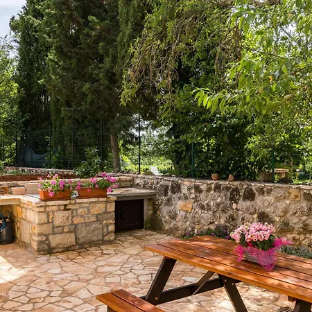Holiday home Awesome In With Kitchen *