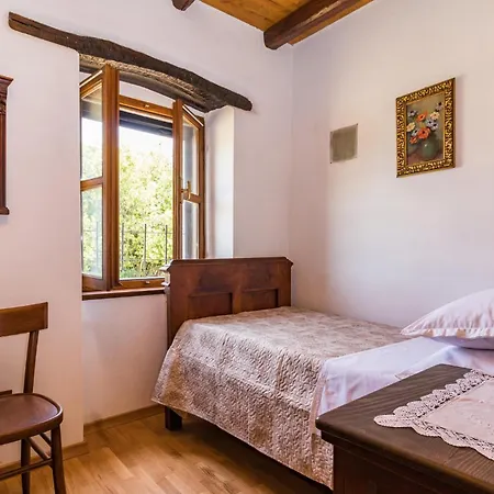 Awesome In With Kitchen Holiday home *